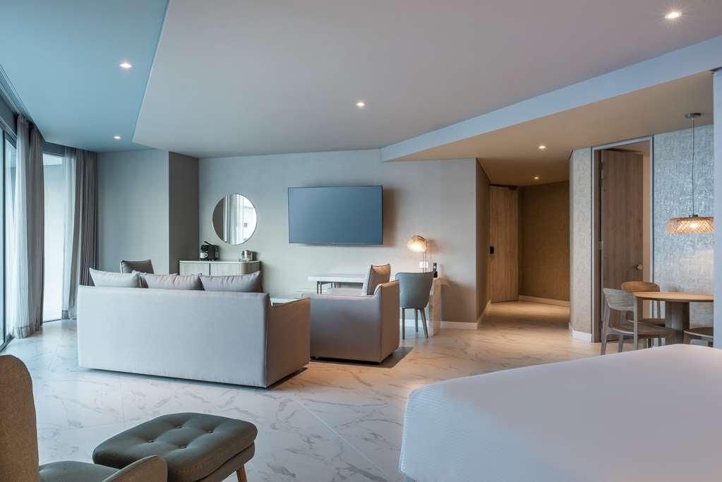 Hotel Hilton *